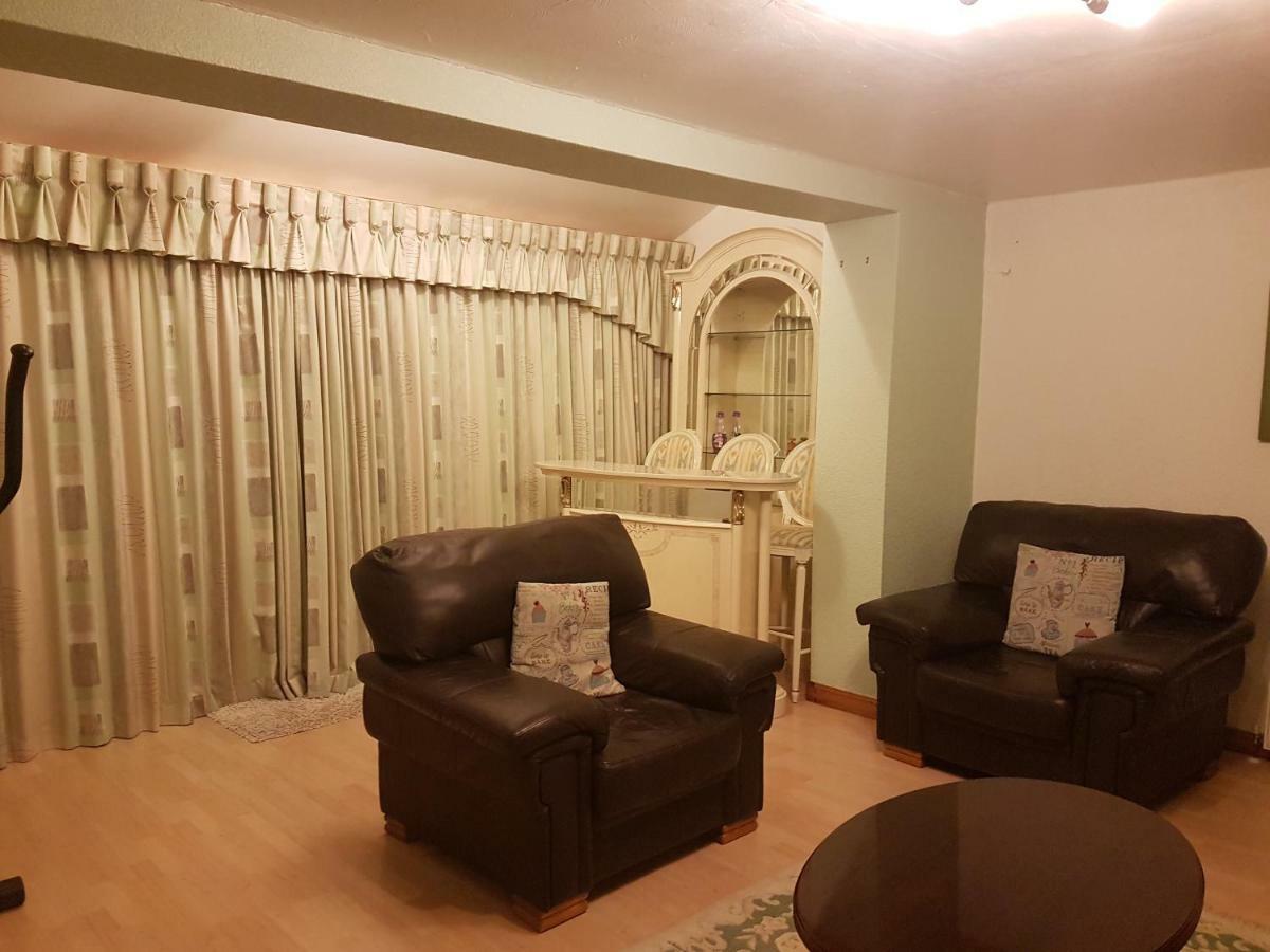 3 Bed Room House Aberdeen Exterior photo
