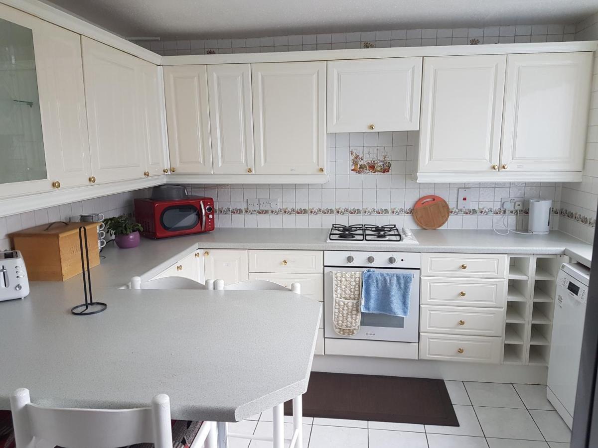3 Bed Room House Aberdeen Exterior photo